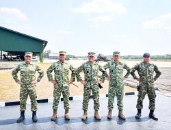 KASKORMAR DAMPINGI DANKODIKLAT TNI TINJAU LATIHAN AIRBORNE SUPER GARUDA SHIELD 2026