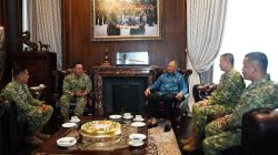 Wadan Kodiklat TNI Anjangsana Ke Kediaman Marsekal TNI (Purn) Fadjar Prasetyo